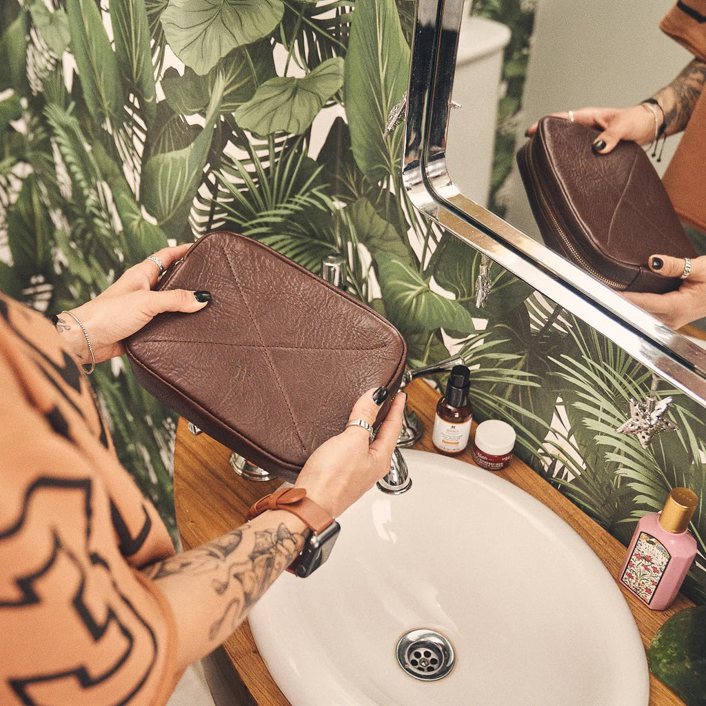 Leather Tech Organizer Pouch